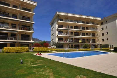 Apartment in Roses mit Balkon und Poolblick