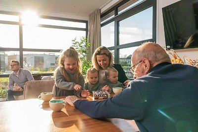 Fraai huis met drie badkamers, op...