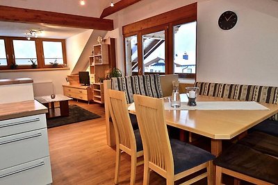 Hilltop apartment in Umhausen with garden