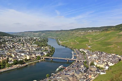 "Am Bernkasteler Moselufer"