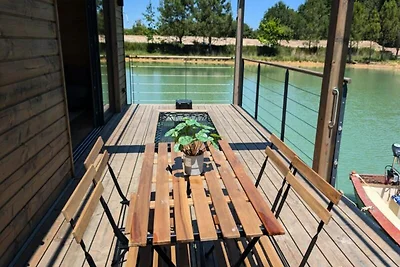 Ferienhaus an einem privaten Teich mit Blick ...