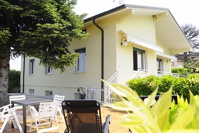Autentica e storica casa vacanze con interni...