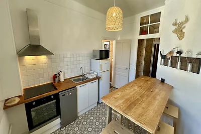 Coin tranquille près de la route de montagne