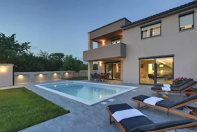 Villa in Valbandon mit privatem Pool