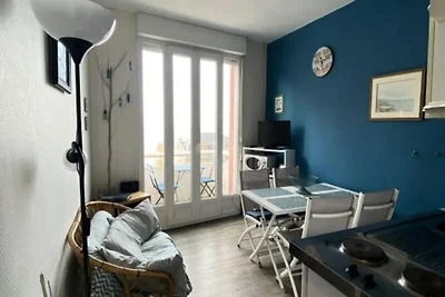 Wohnung in Ault mit Balkon direkt am Meer