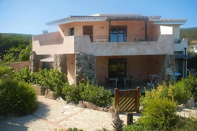 Residence with shared pool in Palau