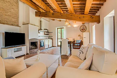 Wohnung in Mombaroccio mit Schwimmbad