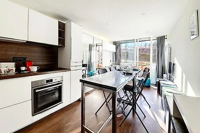 Renovierte Wohnung · Zentrale Lage · Balkon