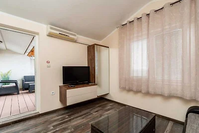 Bračić Premium Apartments with Outdoor Pool a...
