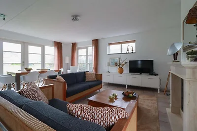 Makkum-Villa mit Whirlpool für 6 Personen