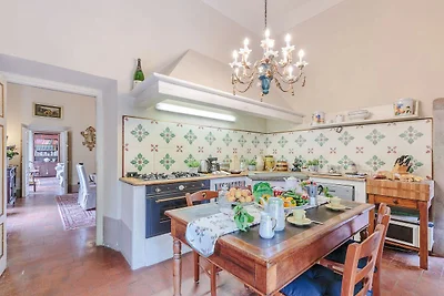 Villa in Lucca mit Pool und Landschaftsblick