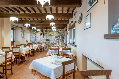 Storica casa vacanze ai piedi degli Appennini