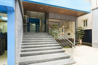 Townhouse Whitefield Bahnhof