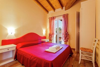 Cozy Holiday Home in Manerba del Garda with S...