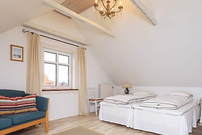 6 person holiday home in Ålbæk