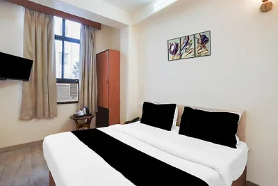 Super Hotel O Collectorate Circle