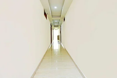 Super Hotel O Gurgaon Old Town