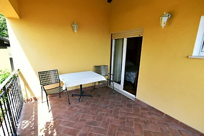 Scenic Retreat Rooms and Family Apartments - ...