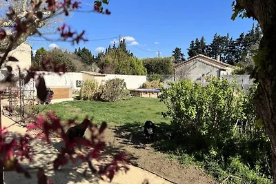 Helle Wohnung mit Pool und Spa