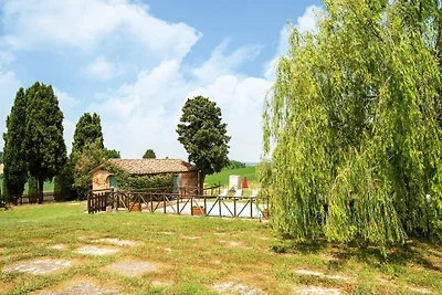 Charmantes Ferienhaus in Collesalvetti mit...