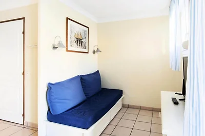 Marineblaue Residenz f�r drei Personen