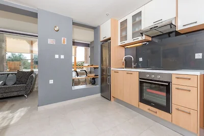 Boutique-Ferienhaus in Donje Polje mit Pool