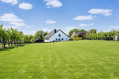 Villa mit Whirlpool in Borgloon