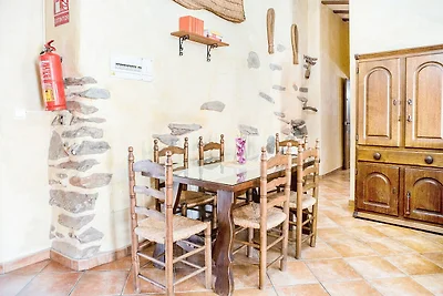 Rustico cottage a Laroya con piscina e...