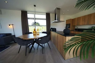 Ferienhaus in Biddinghuizen mit Terrasse
