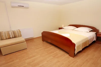 One-Bedroom Apartment With Terrace And Sea Vi...