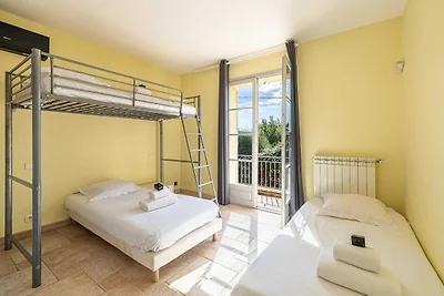 Huis met airconditioning, 4 slaapkamers/10 sl...