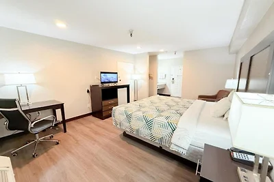 Comfortabel kingsize bed | Nsmk, Micfridge