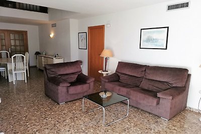 Apartment in L’Escala mit Terrasse