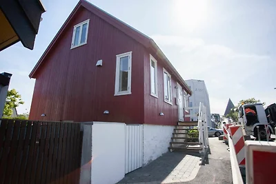 Gemma moderna a Torshavn -- By Traum...