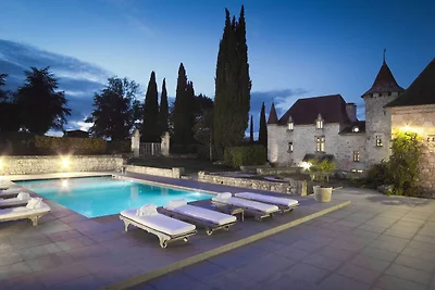 Autentico castello vicino ad Agen con sauna