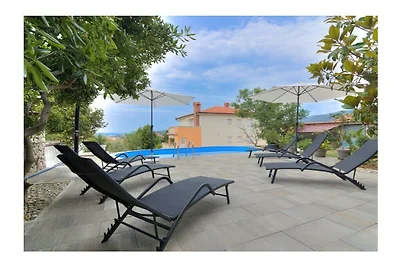 Villa in Savičenta mit Schwimmbecken