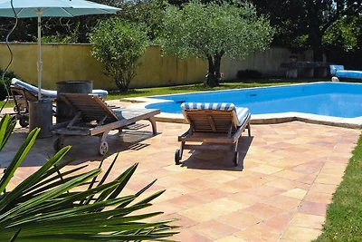 Acogedora casa en Noves con acceso a la...