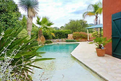 Villa in Carqueiranne met zwembad