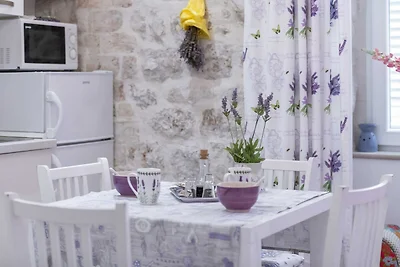 L & L Old Town Apartments - One bedroom Apart...