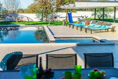 Villa in Vrsar met zwembad