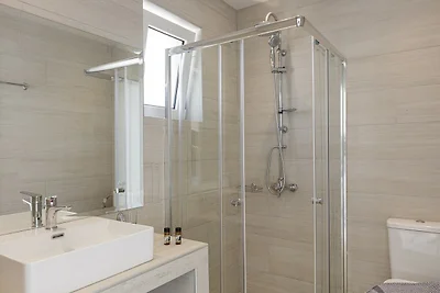 Villa in Mariou mit Pool und Stränden