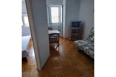 Apartments and Rooms Juradin - Classic One Be...