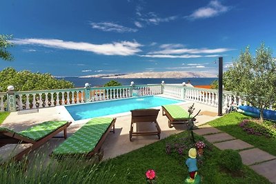 Grazioso appartamento con balcone e piscina