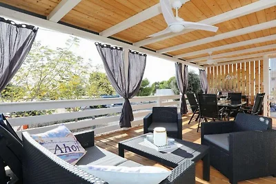 Mobilheim in Drage mit Barbecue und Wifi