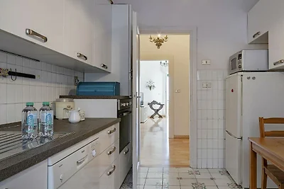 Wohnung in Genova mit Balkon und Parken