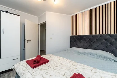 Bračić Premium Apartments with Outdoor Pool a...