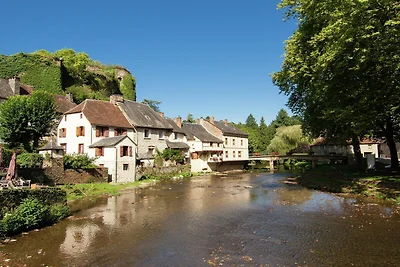 Hütte in Corrèze mit Gartenblick