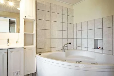 12 Personen Ferienhaus in Aakirkeby