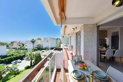Apartment in Golfe-Juan mit Meerblick