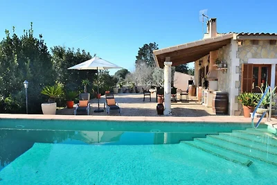 Haus in Ariany mit Pool und ruhiger Lage